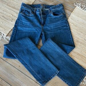 Kut Straight leg size 4 NWOT